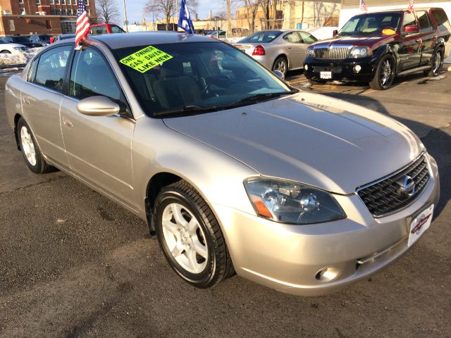 2005 Nissan Altima W/T 4WD