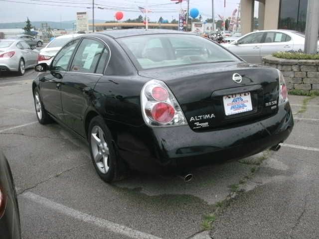 2005 Nissan Altima Unknown