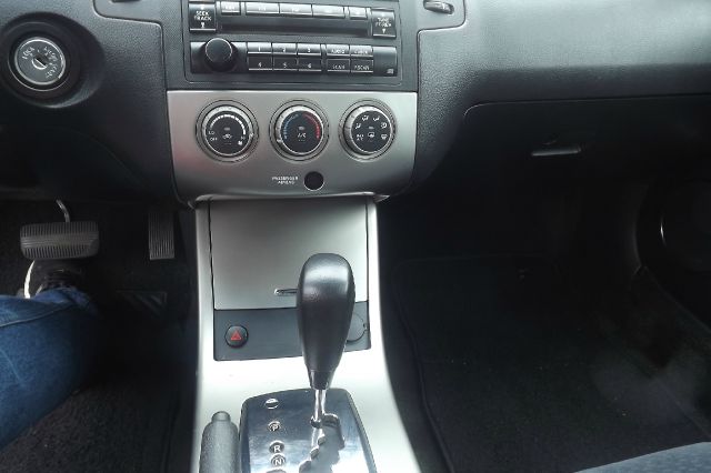 2005 Nissan Altima Pickupslt Quad Cab SWB 4WD 4x4 Truck