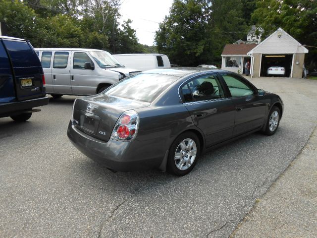 2005 Nissan Altima Pickupslt Quad Cab SWB 4WD 4x4 Truck