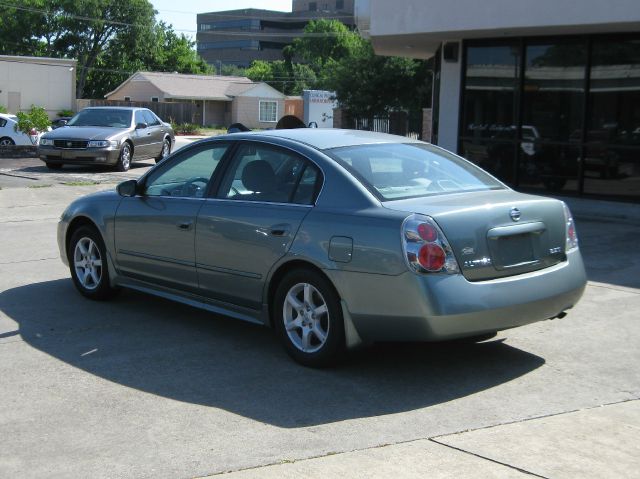2005 Nissan Altima Pickupslt Quad Cab SWB 4WD 4x4 Truck