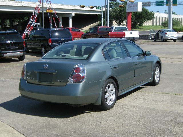 2005 Nissan Altima Pickupslt Quad Cab SWB 4WD 4x4 Truck