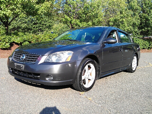 2005 Nissan Altima LE