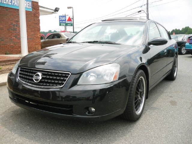 2005 Nissan Altima LE