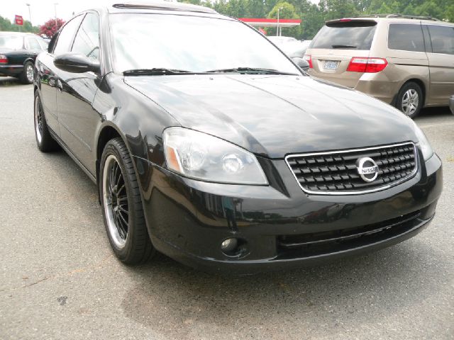 2005 Nissan Altima LE