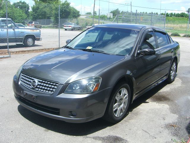2005 Nissan Altima Pickupslt Quad Cab SWB 4WD 4x4 Truck