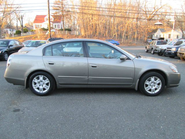 2005 Nissan Altima Pickupslt Quad Cab SWB 4WD 4x4 Truck