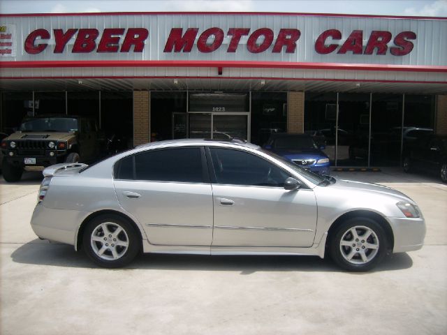 2005 Nissan Altima SLT Quad Cab 2WD