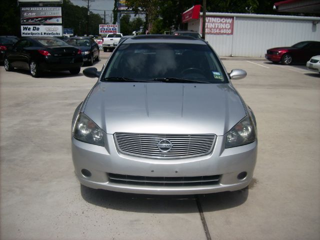 2005 Nissan Altima SLT Quad Cab 2WD