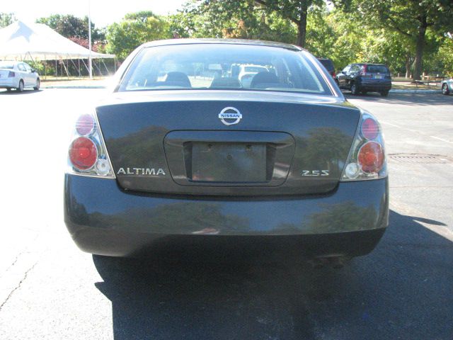 2005 Nissan Altima Pickupslt Quad Cab SWB 4WD 4x4 Truck