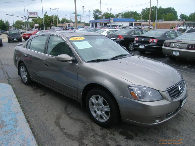 2005 Nissan Altima GS-R