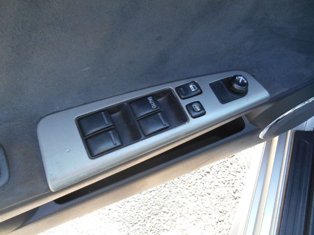 2005 Nissan Altima Pickupslt Quad Cab SWB 4WD 4x4 Truck