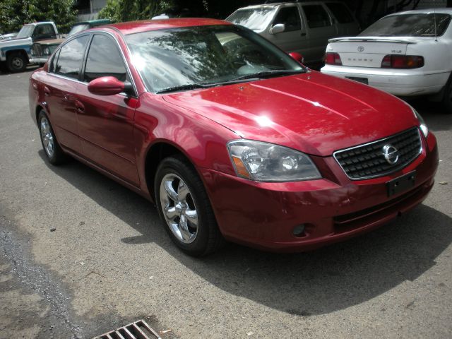 2005 Nissan Altima Pickupslt Quad Cab SWB 4WD 4x4 Truck