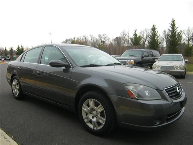 2005 Nissan Altima XR