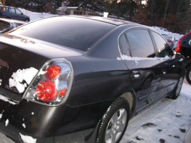 2005 Nissan Altima SLT Quad Cab 2WD