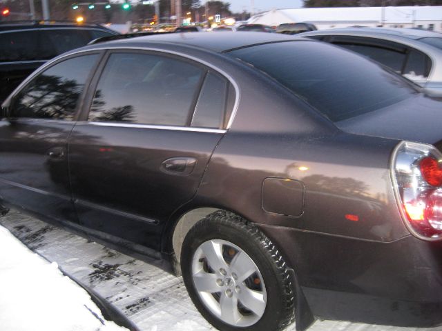 2005 Nissan Altima SLT Quad Cab 2WD