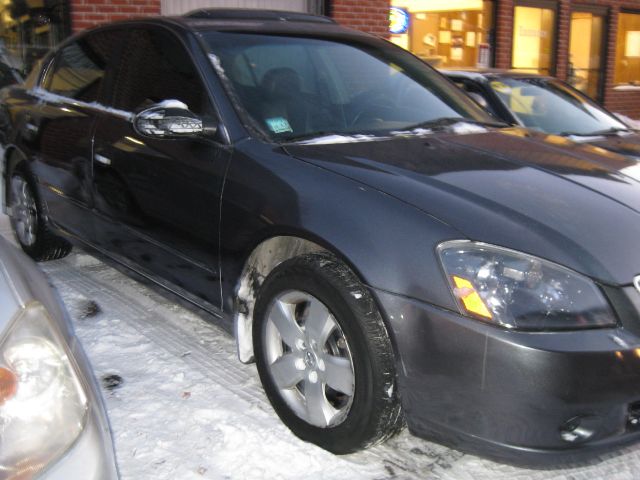 2005 Nissan Altima SLT Quad Cab 2WD