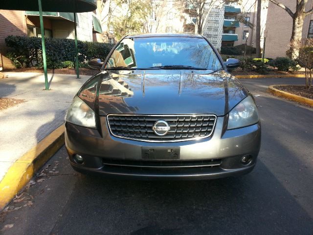 2005 Nissan Altima Pickupslt Quad Cab SWB 4WD 4x4 Truck