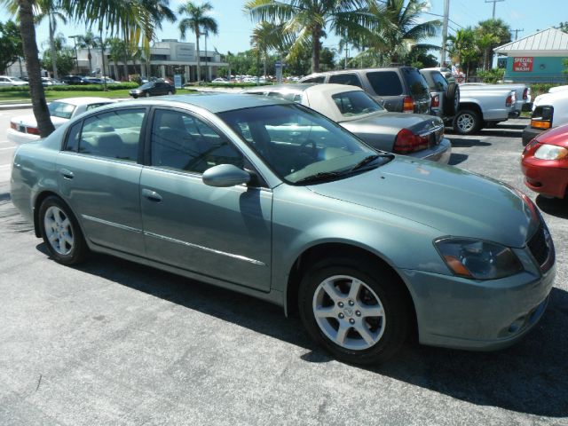 2005 Nissan Altima SLT Quad Cab 2WD
