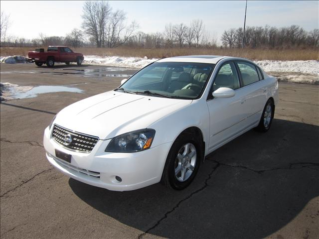 2005 Nissan Altima SLT Quad Cab 2WD