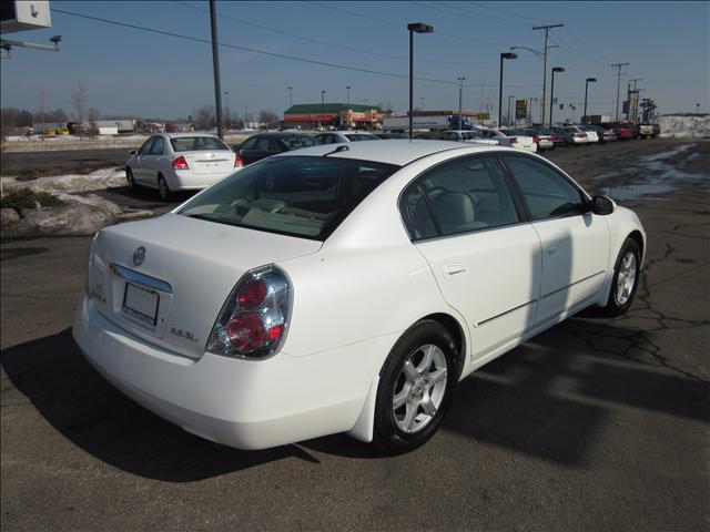 2005 Nissan Altima SLT Quad Cab 2WD