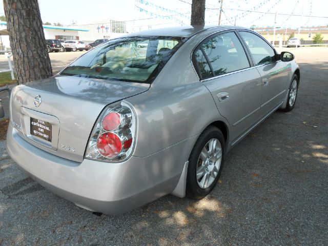 2005 Nissan Altima Pickupslt Quad Cab SWB 4WD 4x4 Truck