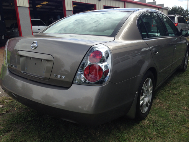 2005 Nissan Altima Unknown