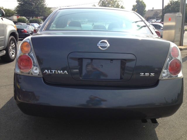 2005 Nissan Altima Pickupslt Quad Cab SWB 4WD 4x4 Truck
