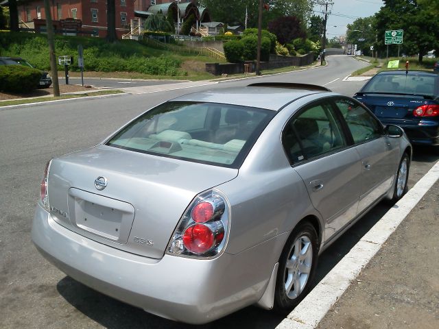 2005 Nissan Altima Pickupslt Quad Cab SWB 4WD 4x4 Truck