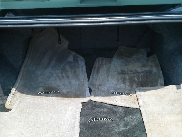 2005 Nissan Altima Pickupslt Quad Cab SWB 4WD 4x4 Truck