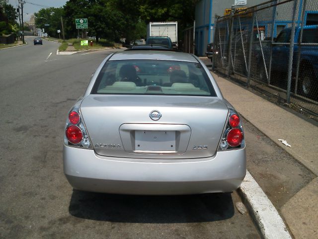 2005 Nissan Altima Pickupslt Quad Cab SWB 4WD 4x4 Truck