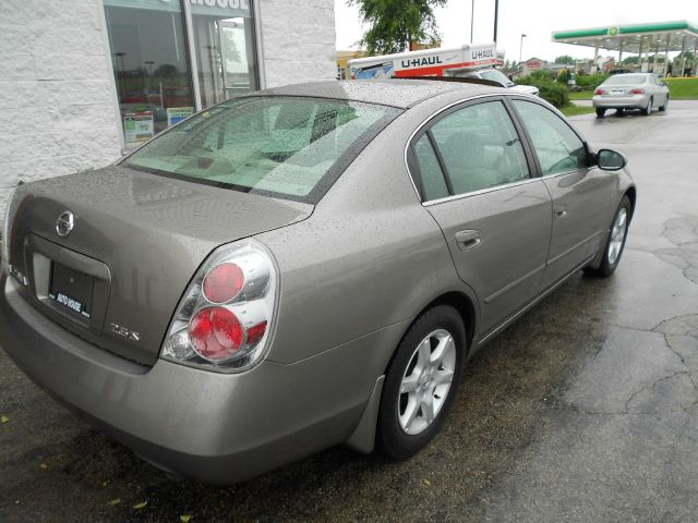2005 Nissan Altima Pickupslt Quad Cab SWB 4WD 4x4 Truck