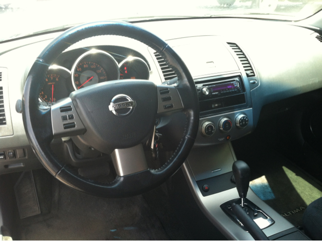 2005 Nissan Altima LE