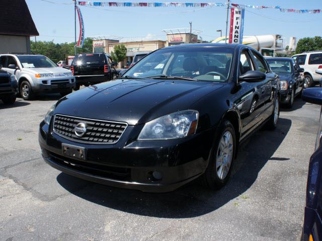 2005 Nissan Altima Pickupslt Quad Cab SWB 4WD 4x4 Truck