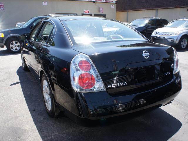 2005 Nissan Altima Pickupslt Quad Cab SWB 4WD 4x4 Truck
