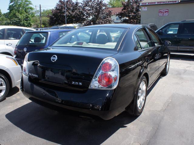 2005 Nissan Altima Pickupslt Quad Cab SWB 4WD 4x4 Truck