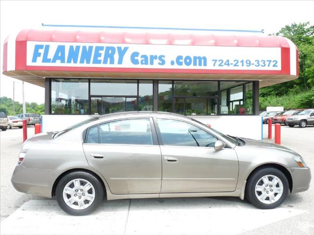 2005 Nissan Altima Ls,reg Cab,stepside