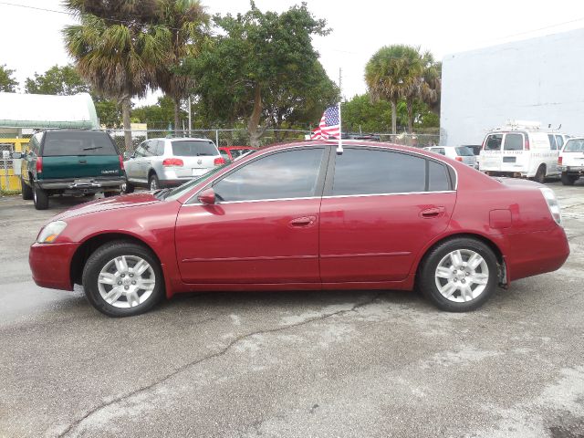 2005 Nissan Altima Pickupslt Quad Cab SWB 4WD 4x4 Truck
