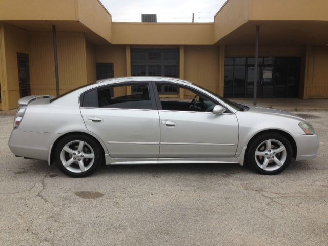 2005 Nissan Altima LE