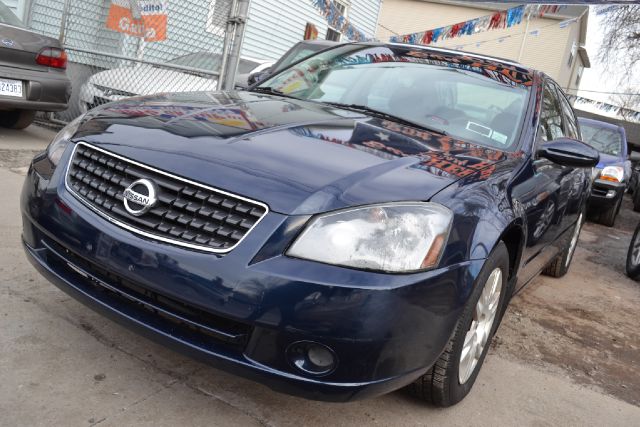 2005 Nissan Altima Pickupslt Quad Cab SWB 4WD 4x4 Truck