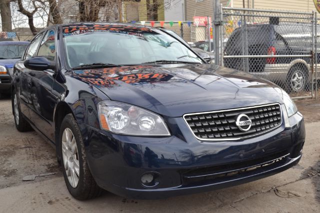2005 Nissan Altima Pickupslt Quad Cab SWB 4WD 4x4 Truck