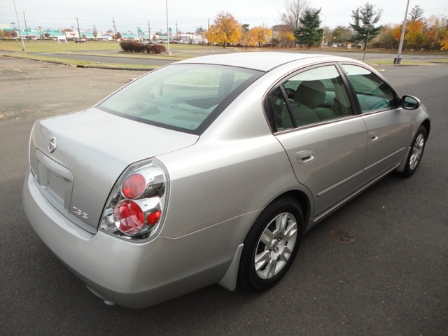 2005 Nissan Altima Pickupslt Quad Cab SWB 4WD 4x4 Truck