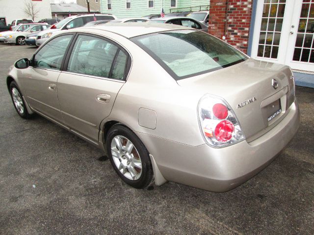 2005 Nissan Altima Pickupslt Quad Cab SWB 4WD 4x4 Truck
