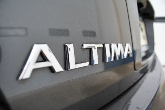 2005 Nissan Altima Pickupslt Quad Cab SWB 4WD 4x4 Truck