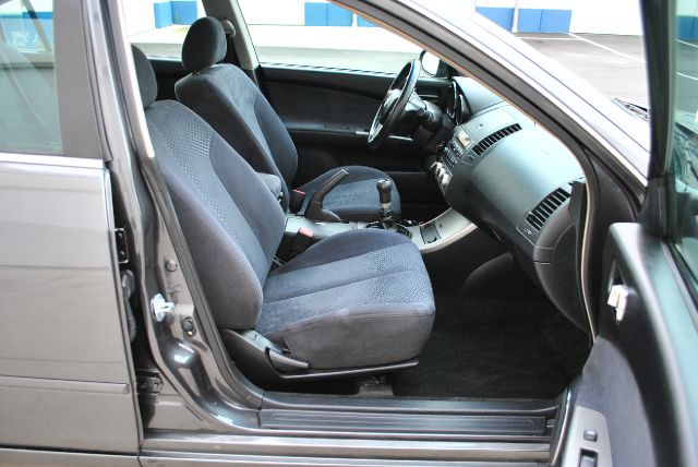 2005 Nissan Altima Pickupslt Quad Cab SWB 4WD 4x4 Truck