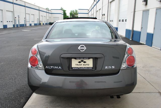 2005 Nissan Altima Pickupslt Quad Cab SWB 4WD 4x4 Truck