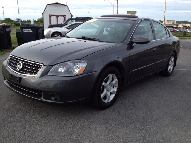 2005 Nissan Altima SLT Quad Cab 2WD
