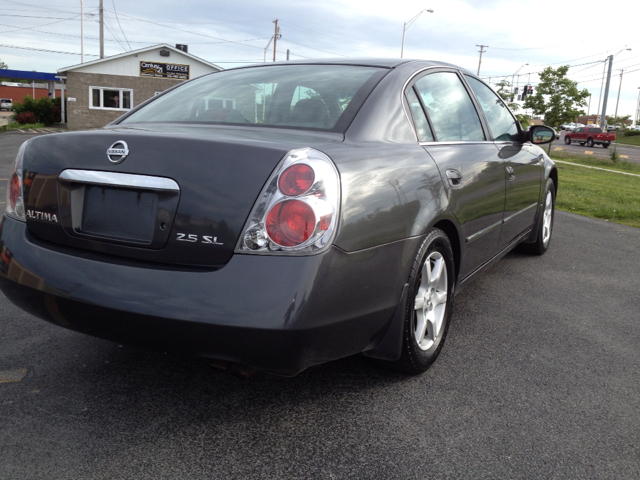 2005 Nissan Altima SLT Quad Cab 2WD