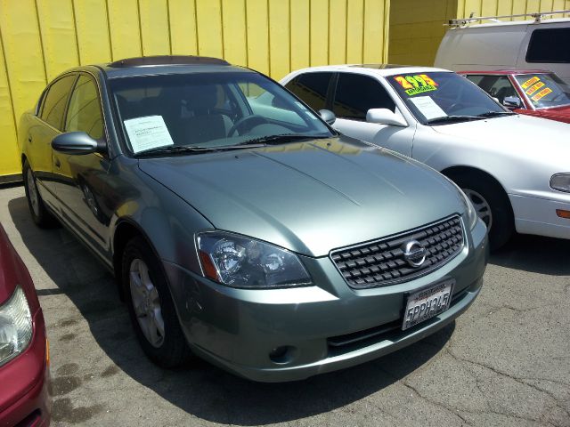 2005 Nissan Altima Pickupslt Quad Cab SWB 4WD 4x4 Truck