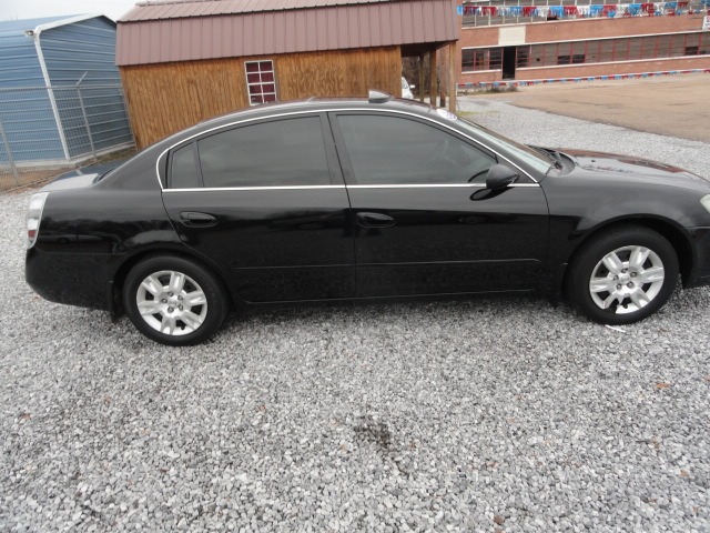 2005 Nissan Altima Pickupslt Quad Cab SWB 4WD 4x4 Truck